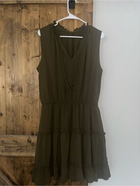 Amazon Olive Sleeveless Tiered V-Neck Midi Dress